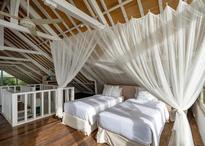 Casa Del Mar